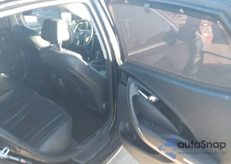 2016 Hyundai Azera Limited z USA, uszkodzony, nr VIN KMHFH4JG6GA555248